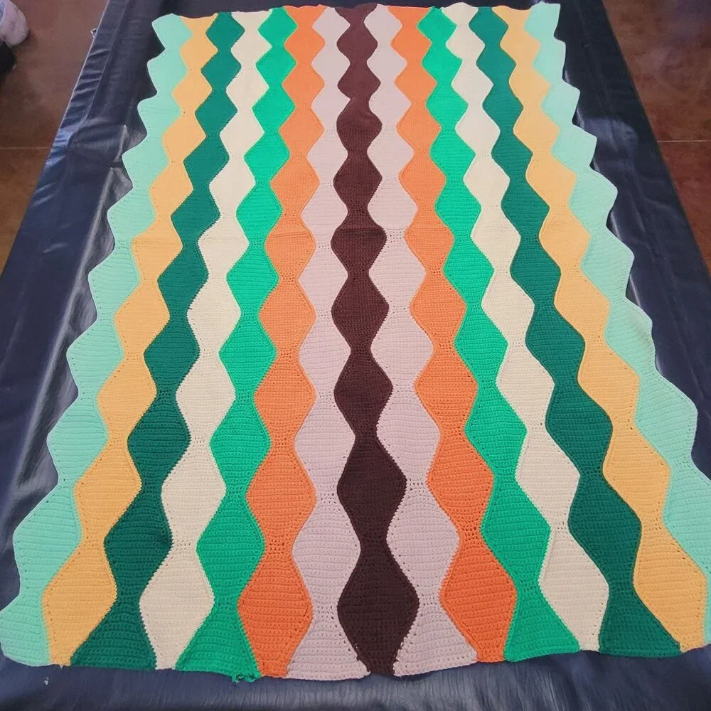 Handmade Crochet Afghan Throw Blanket Multicolor Retro Diamond Harlequin 68x47‎
